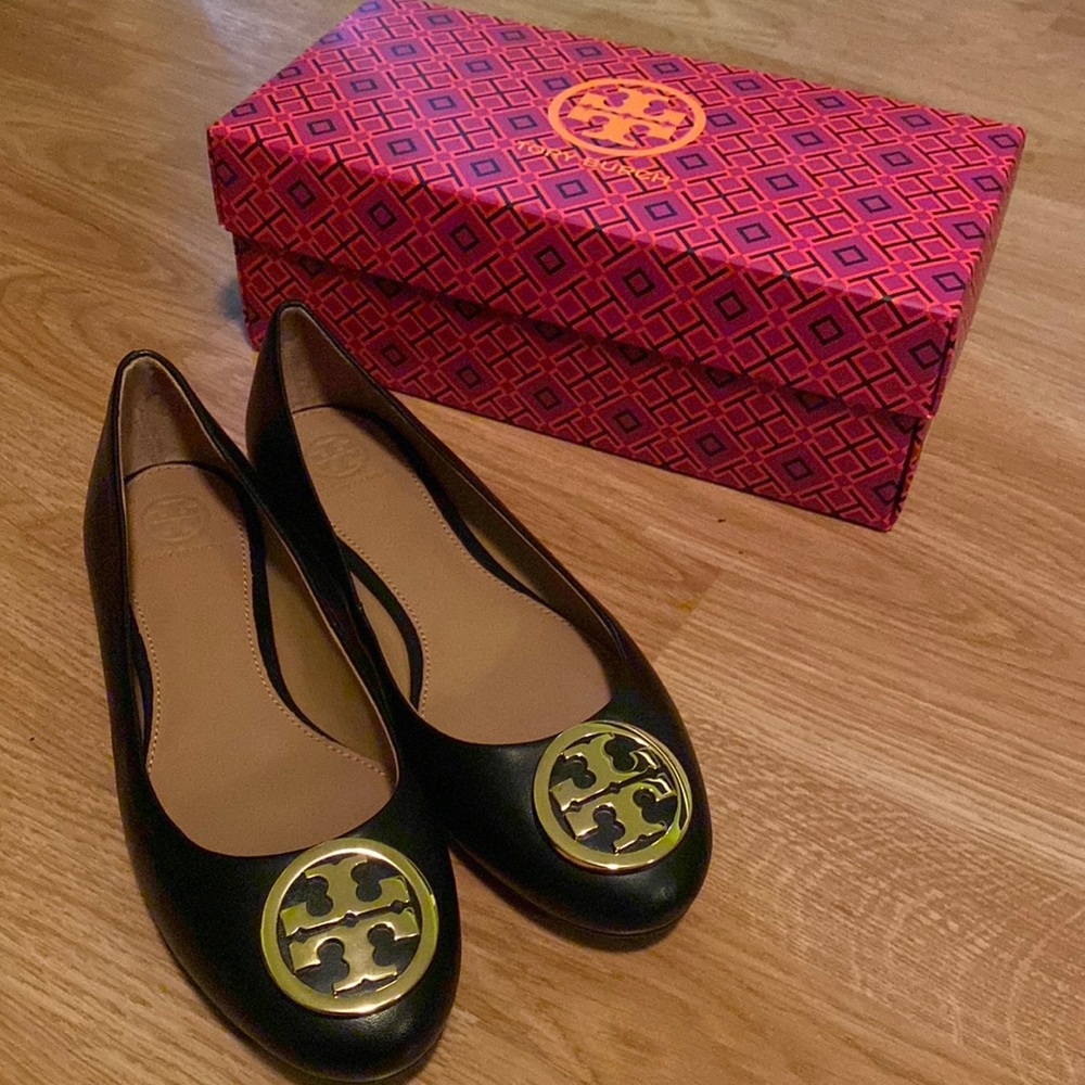 Brand new Tory Burch Ballet Flats size 8w